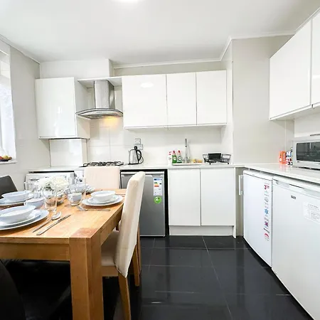 Cosy 3 Bedroom 3 Bathroom Flat With Private Garden- Maida Vale, Near Paddington Londra Esterno foto