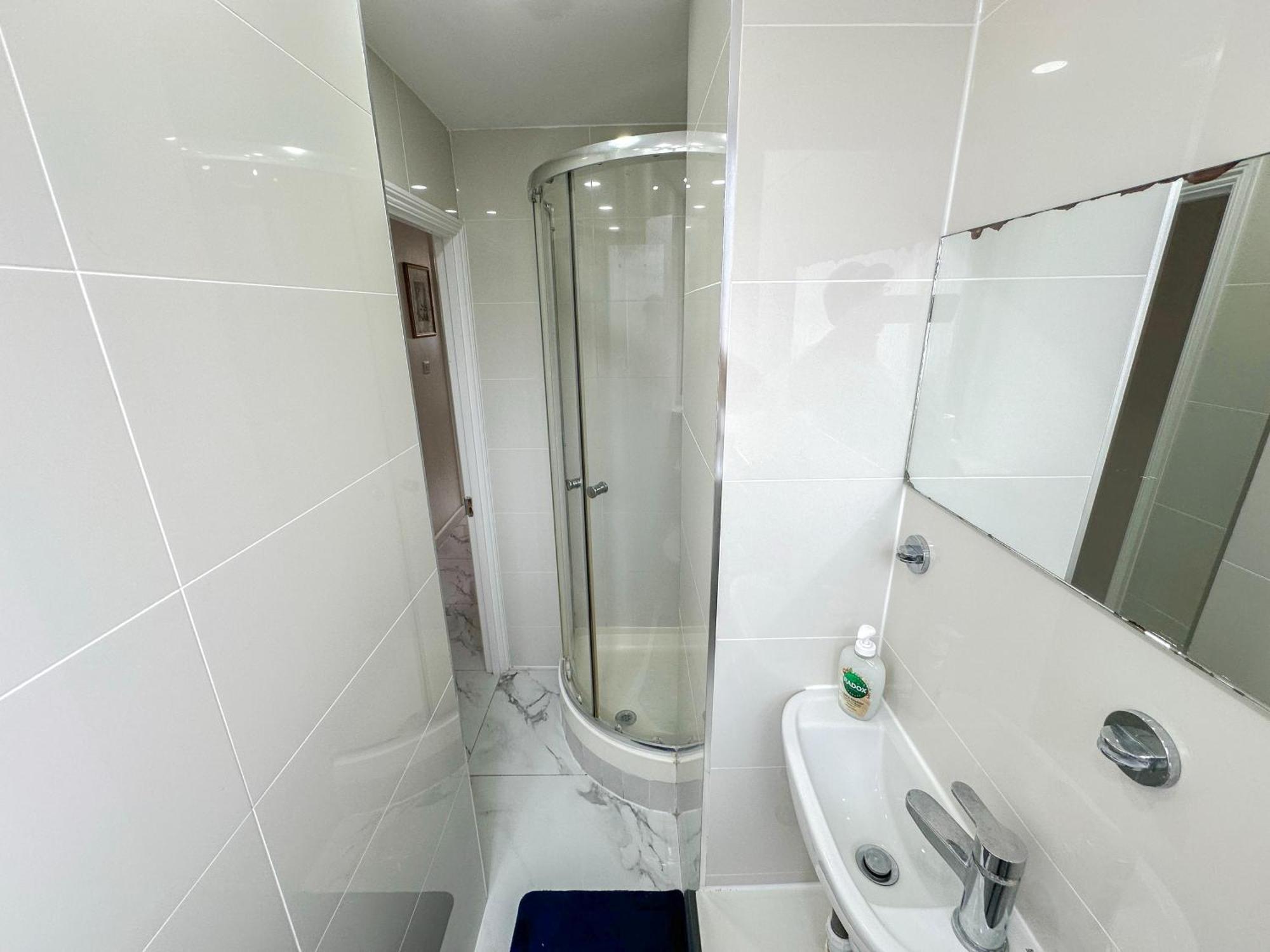 Cosy 3 Bedroom 3 Bathroom Flat With Private Garden- Maida Vale, Near Paddington Londra