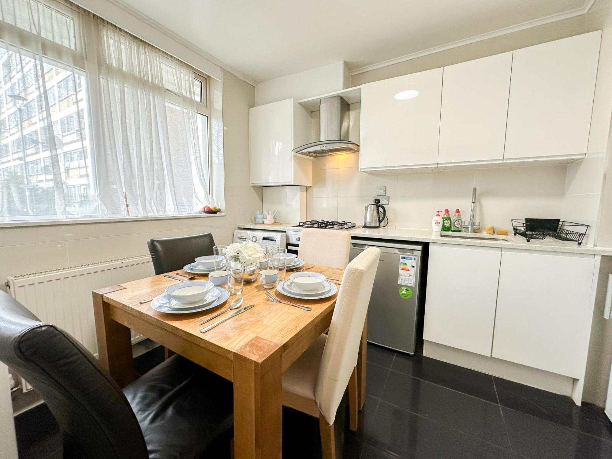 Appartamento Cosy 3 Bedroom 3 Bathroom Flat With Private Garden- Maida Vale, Near Paddington Londra